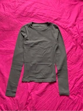Women's Dark Grey Long Sleeve Crew Neck Top - Spandex and Polyester Top